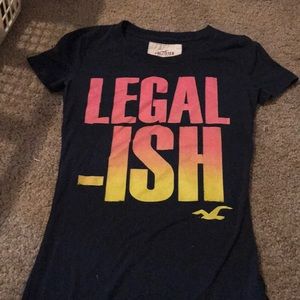 Hollister Graphic Tee